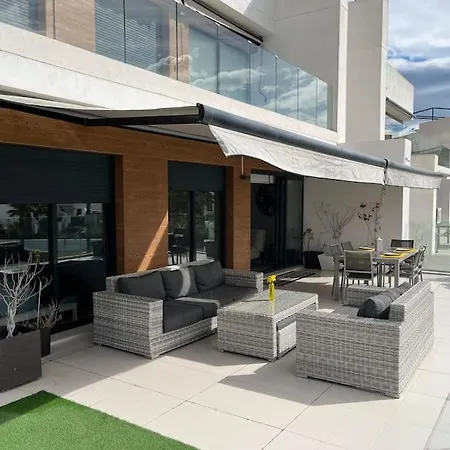 Luxury Modern With 60m Sun Terrace